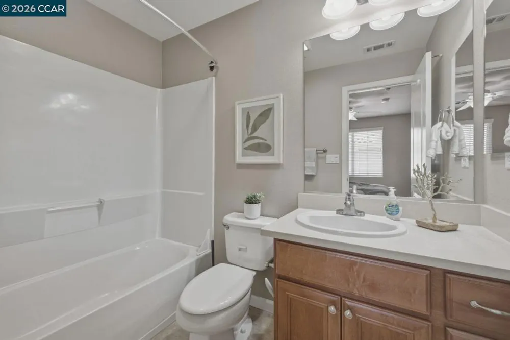 175 Selby Ln #7 Livermore, CA 94551