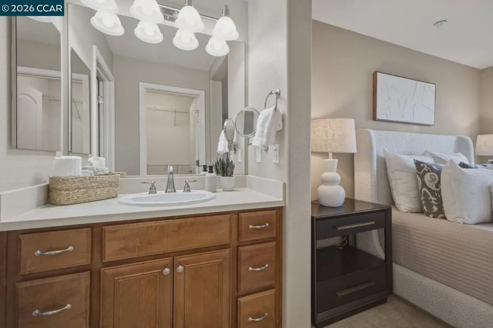 175 Selby Ln #7 Livermore, CA 94551