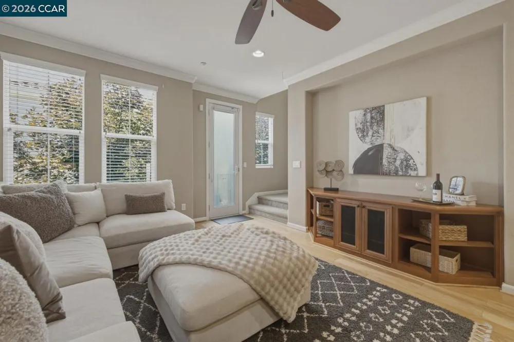 175 Selby Ln #7 Livermore, CA 94551