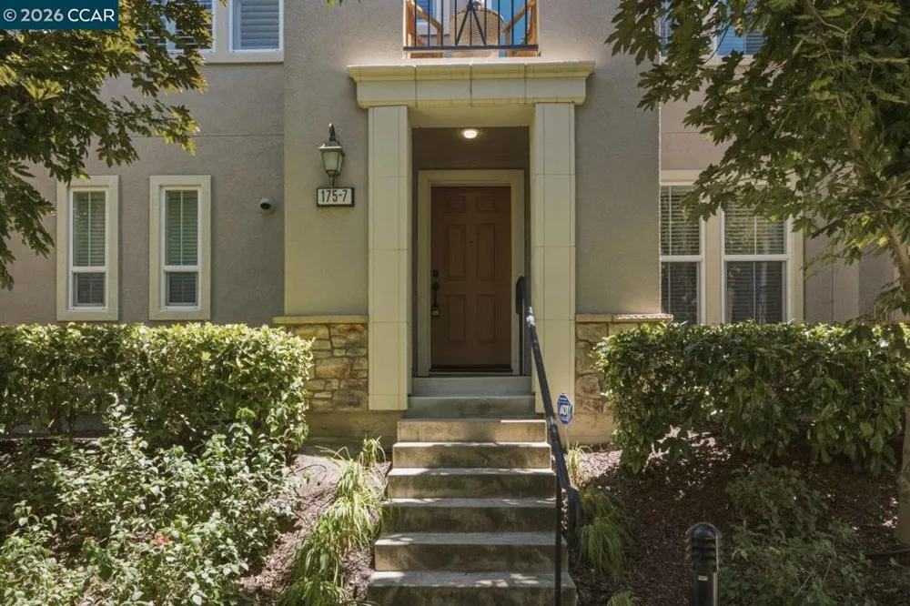 175 Selby Ln #7 Livermore, CA 94551