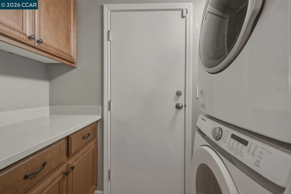 175 Selby Ln #7 Livermore, CA 94551
