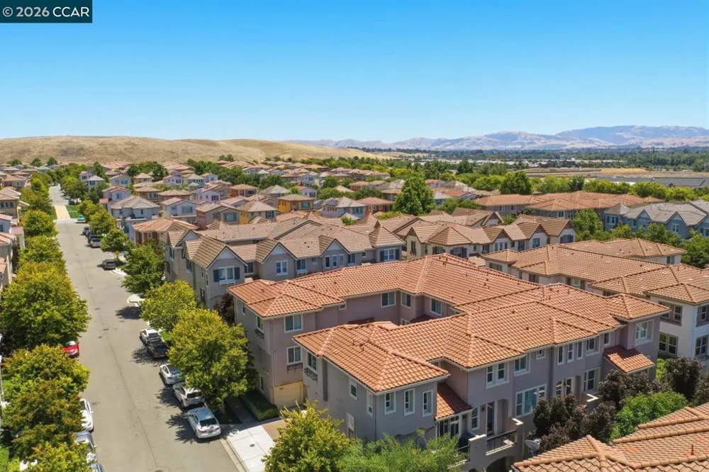 175 Selby Ln #7 Livermore, CA 94551