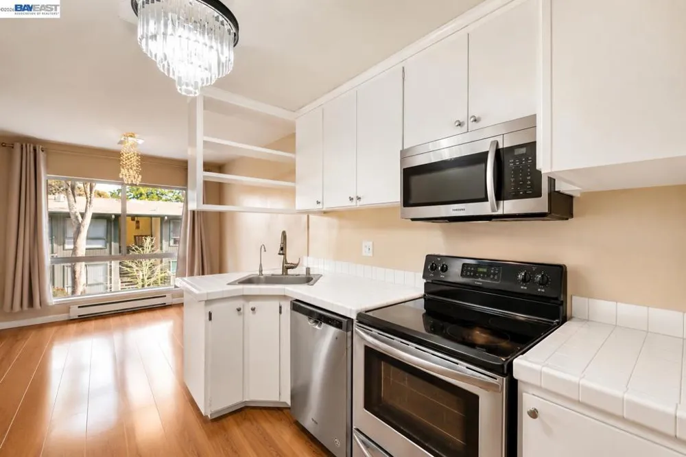 121 Buckingham Dr #25 Santa Clara, CA 95051
