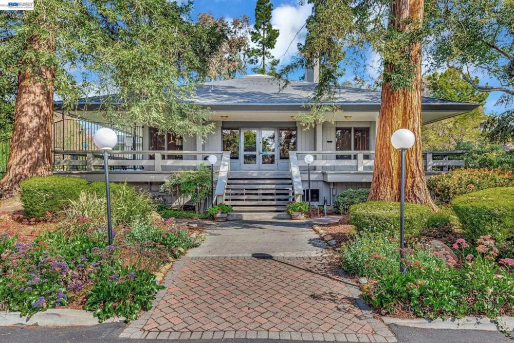 121 Buckingham Dr #25 Santa Clara, CA 95051
