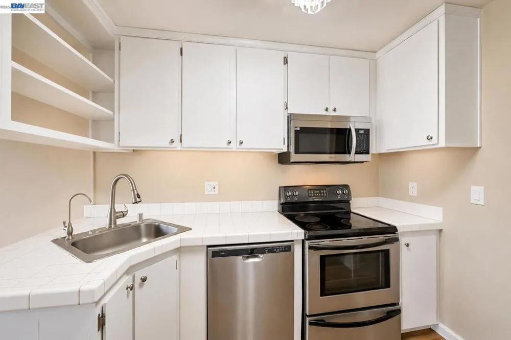 121 Buckingham Dr #25 Santa Clara, CA 95051