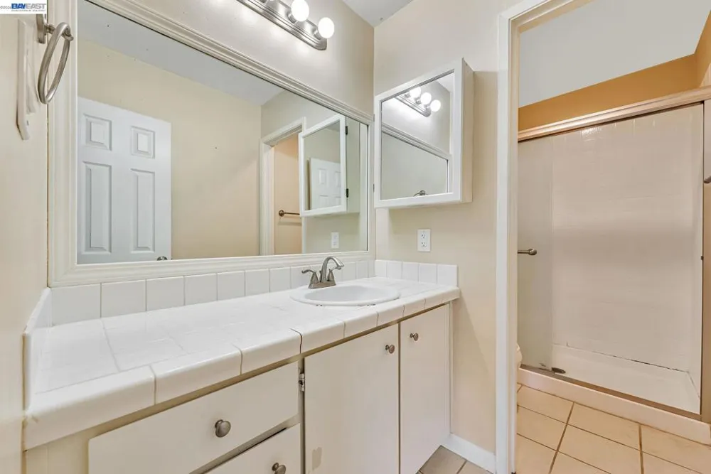 121 Buckingham Dr #25 Santa Clara, CA 95051