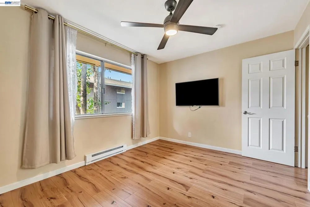 121 Buckingham Dr #25 Santa Clara, CA 95051