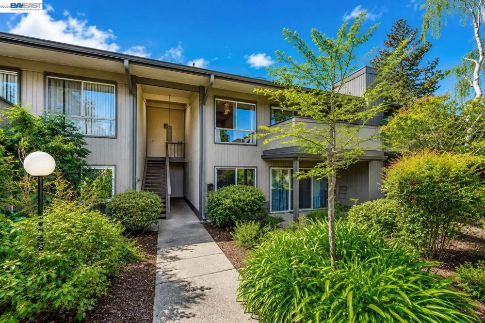 121 Buckingham Dr #25 Santa Clara, CA 95051