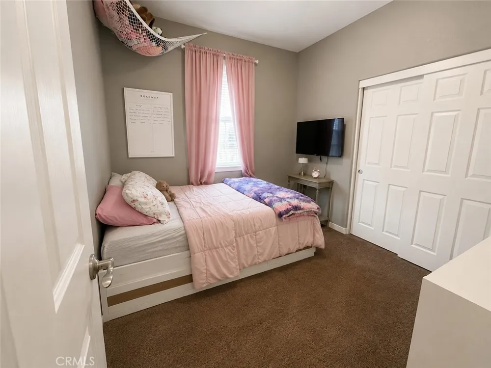 1912 Sand Dollar Linda, CA 95901