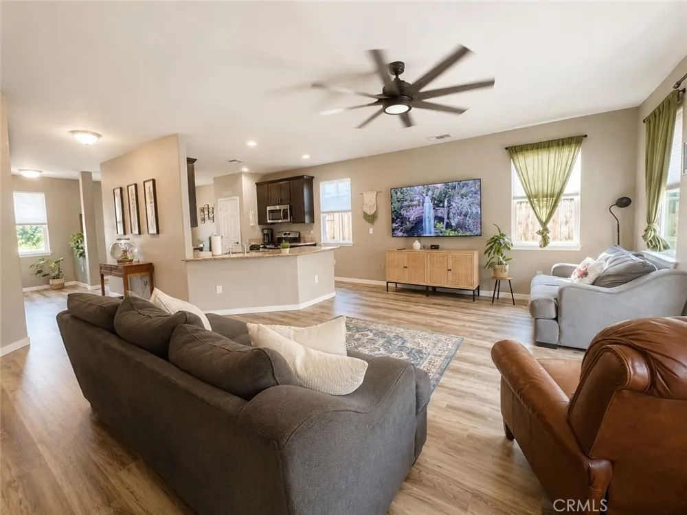 1912 Sand Dollar Linda, CA 95901