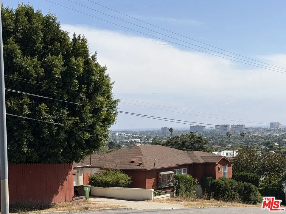12207 Palms Boulevard Los Angeles, CA 90066