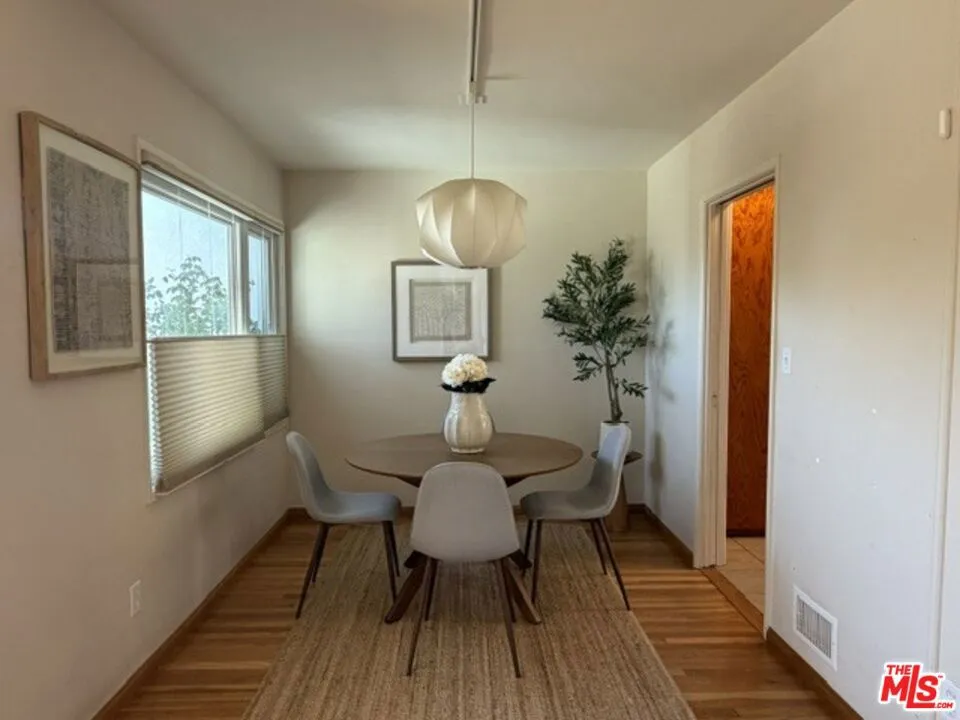 12207 Palms Boulevard Los Angeles, CA 90066