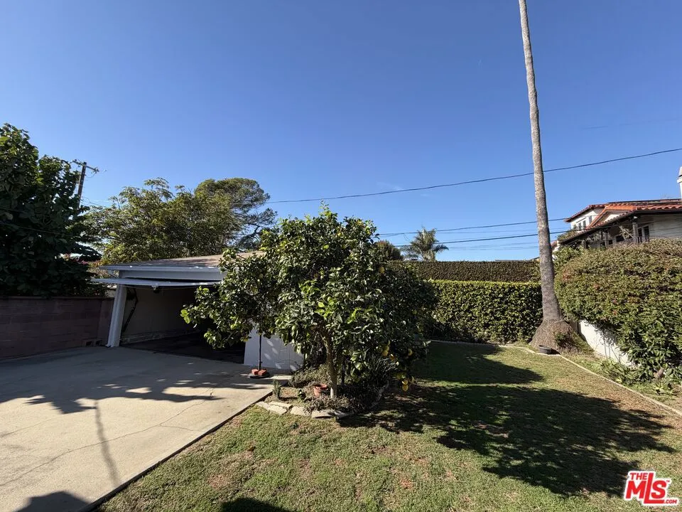 12207 Palms Boulevard Los Angeles, CA 90066