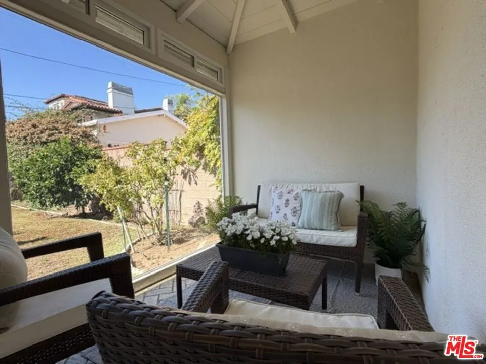 12207 Palms Boulevard Los Angeles, CA 90066