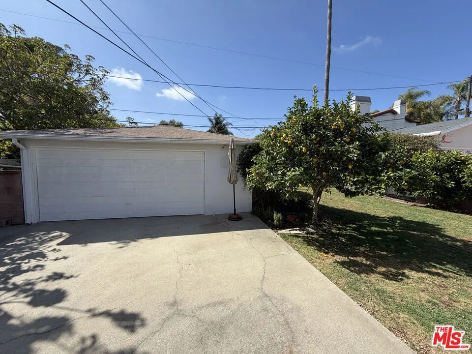 12207 Palms Boulevard Los Angeles, CA 90066