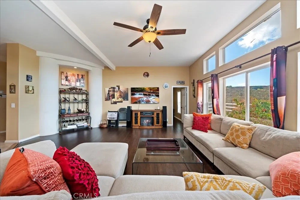39565 Spanish Oaks Drive Temecula, CA 92592