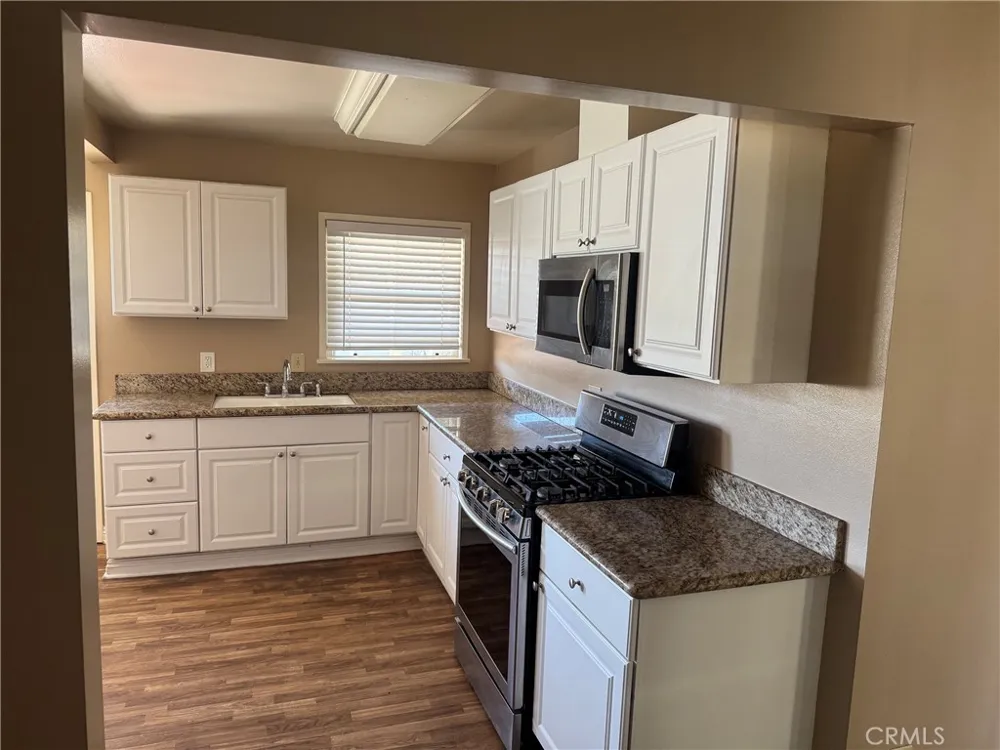 1022 E Erna La Habra, CA 90631
