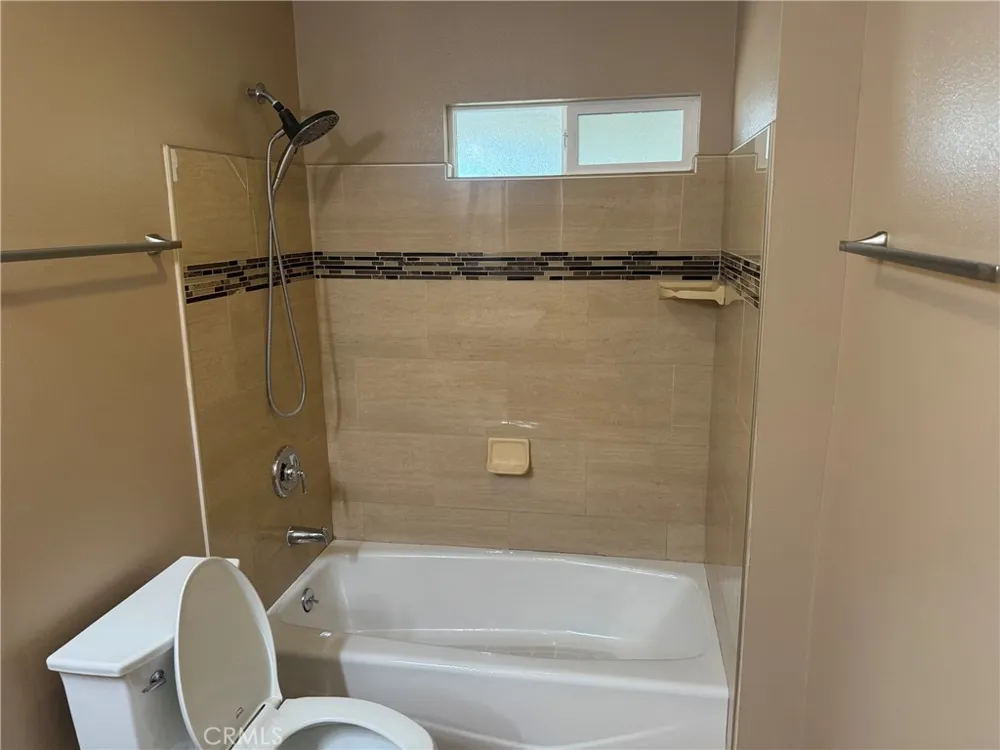 1022 E Erna La Habra, CA 90631