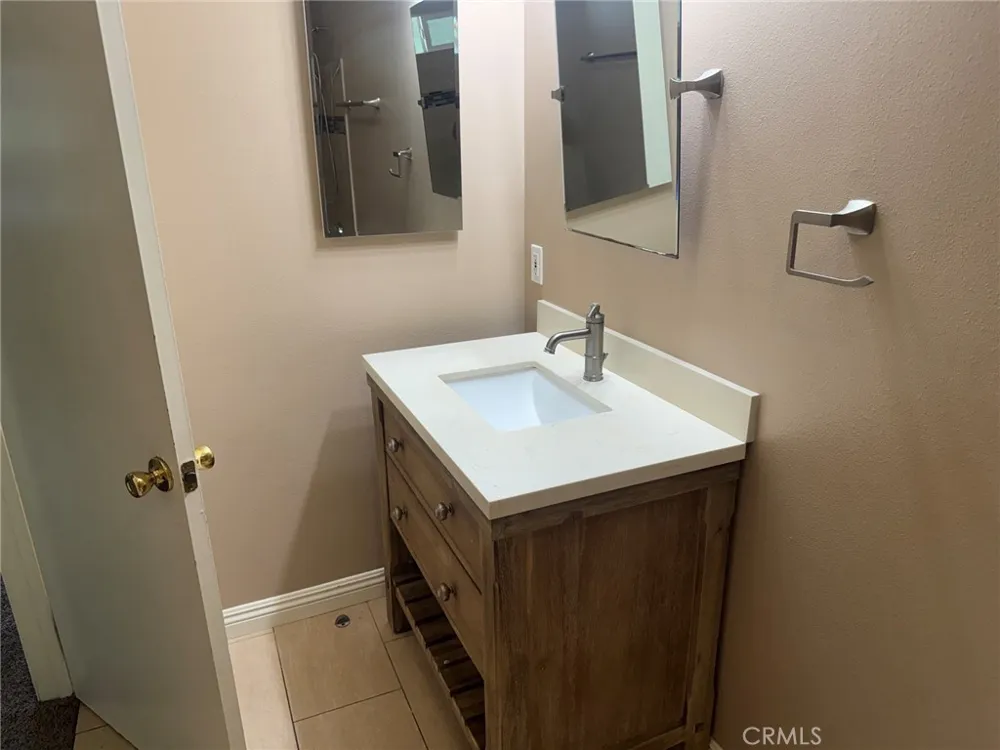 1022 E Erna La Habra, CA 90631