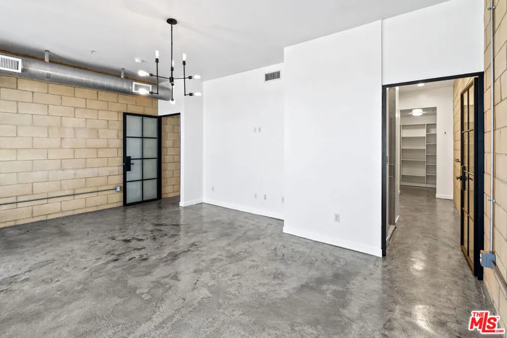 1544 12th Street #303 Santa Monica, CA 90401