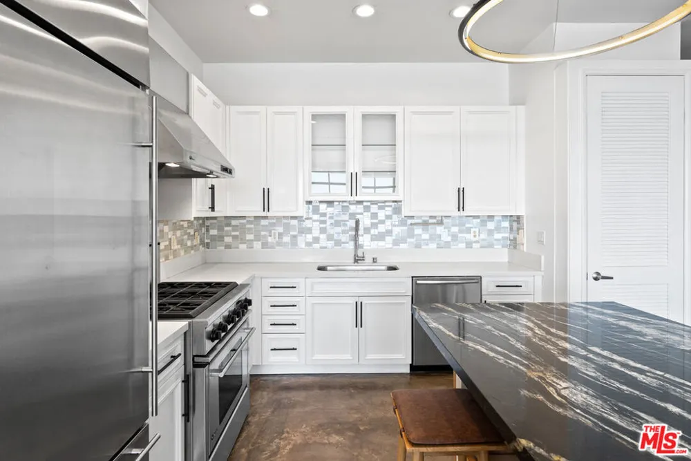 1544 12th Street #303 Santa Monica, CA 90401