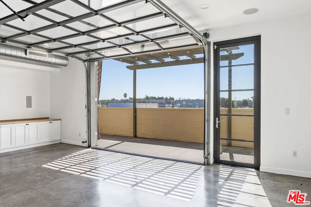1544 12th Street #303 Santa Monica, CA 90401