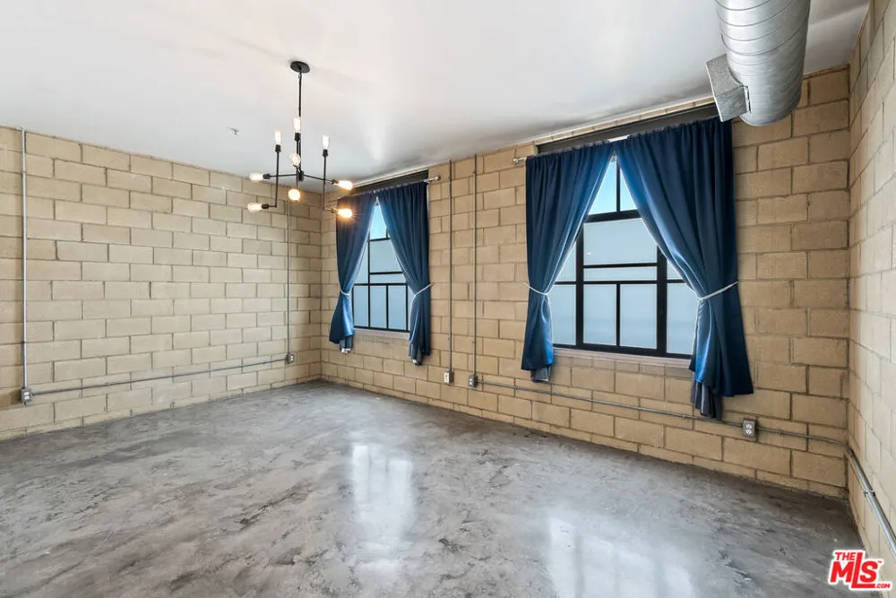 1544 12th Street #303 Santa Monica, CA 90401