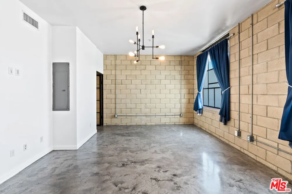 1544 12th Street #303 Santa Monica, CA 90401