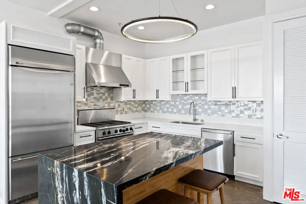 1544 12th Street #303 Santa Monica, CA 90401