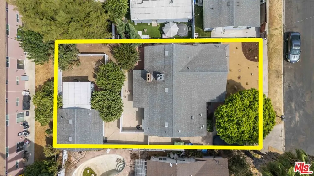 15905 Enadia Way Los Angeles, CA 91406