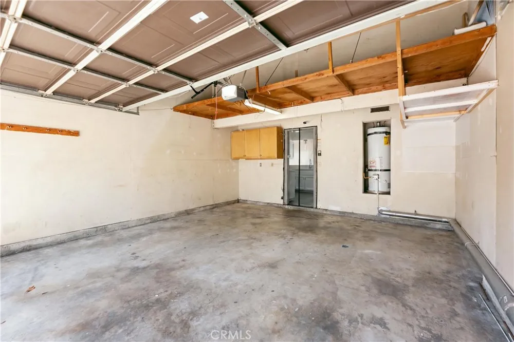 8515 Burnet #B Avenue ##B North Hills, CA 91343