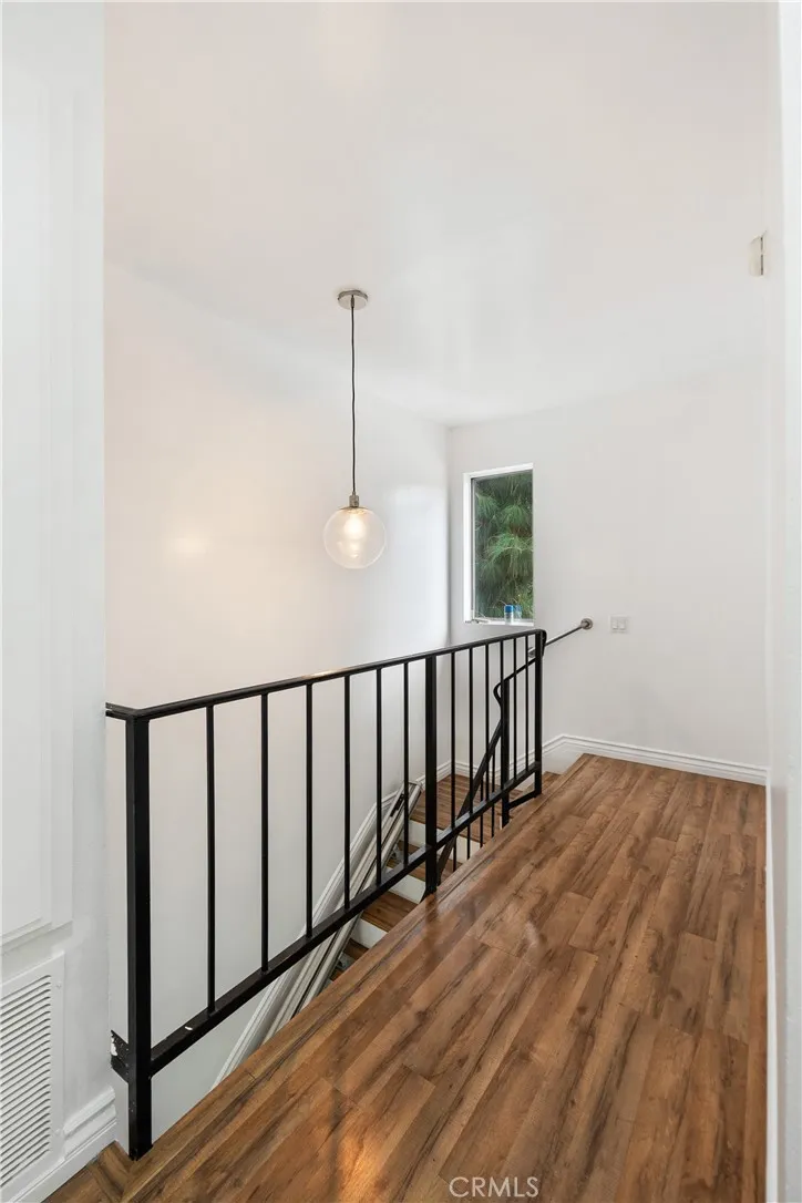 8515 Burnet #B Avenue ##B North Hills, CA 91343