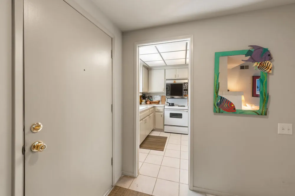 2367 Miramonte Circle W #C Palm Springs, CA 92264