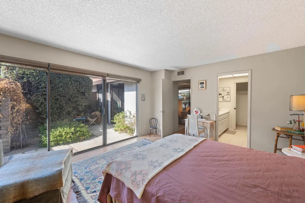 2367 Miramonte Circle W #C Palm Springs, CA 92264