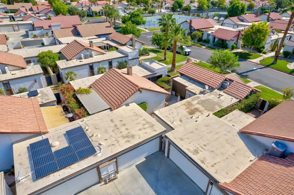 2367 Miramonte Circle W #C Palm Springs, CA 92264