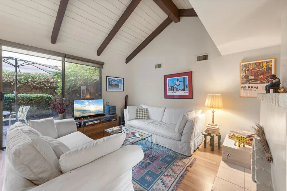 2367 Miramonte Circle W #C Palm Springs, CA 92264