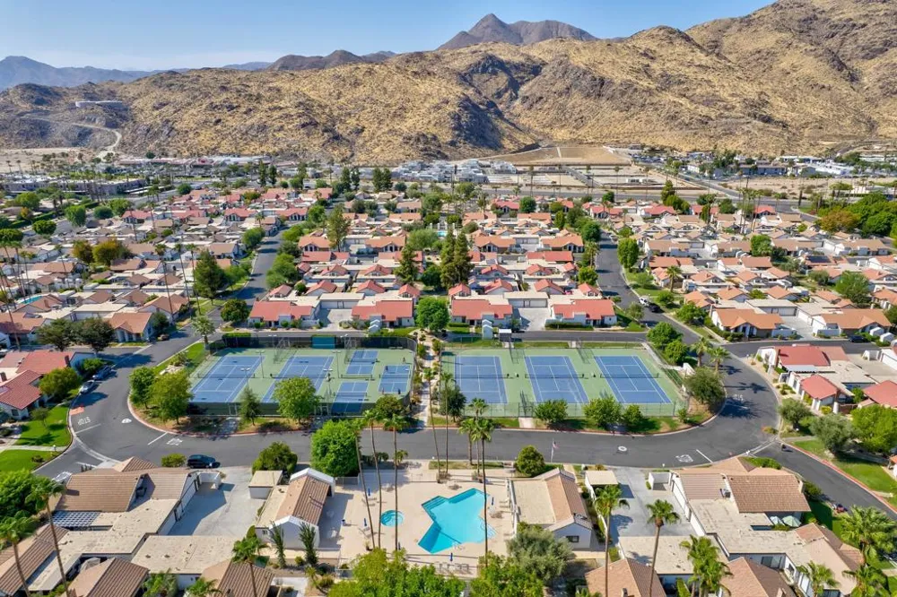 2367 Miramonte Circle W #C Palm Springs, CA 92264