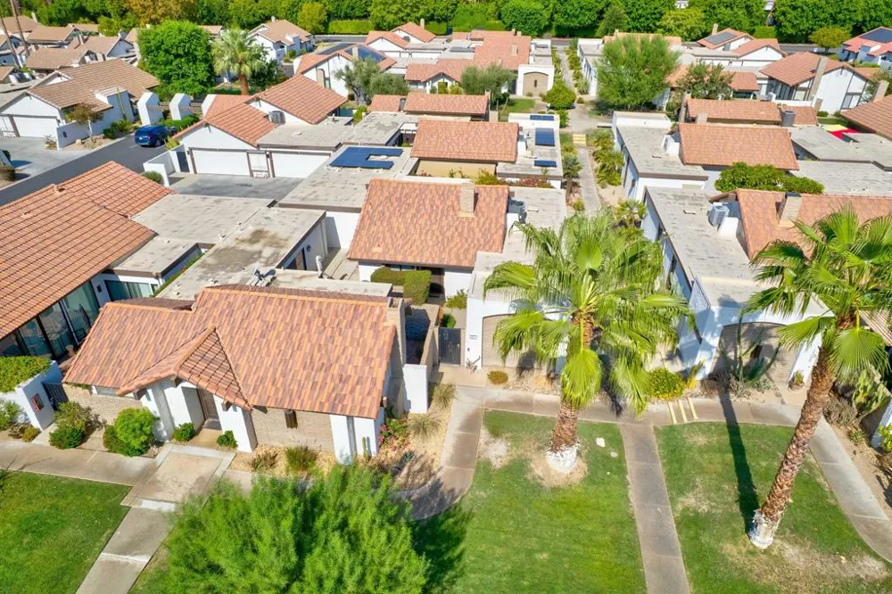 2367 Miramonte Circle W #C Palm Springs, CA 92264