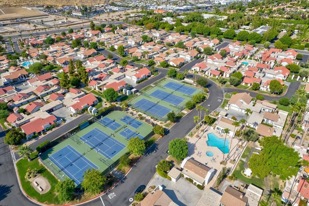 2367 Miramonte Circle W #C Palm Springs, CA 92264