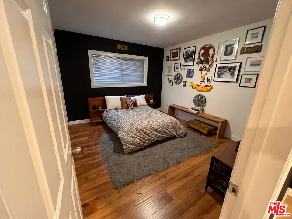 22477 Liberty Bell Road Calabasas, CA 91302