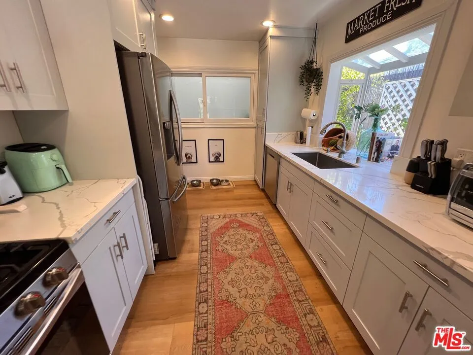 22477 Liberty Bell Road Calabasas, CA 91302