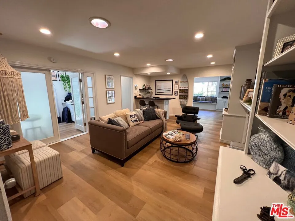 22477 Liberty Bell Road Calabasas, CA 91302