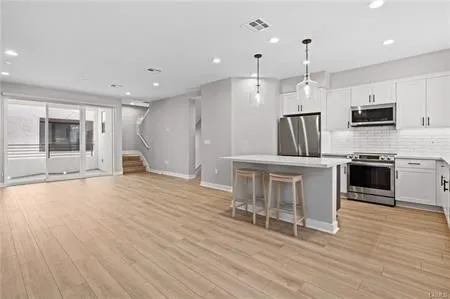 2151 Crescent Walk Gardena, CA 90249
