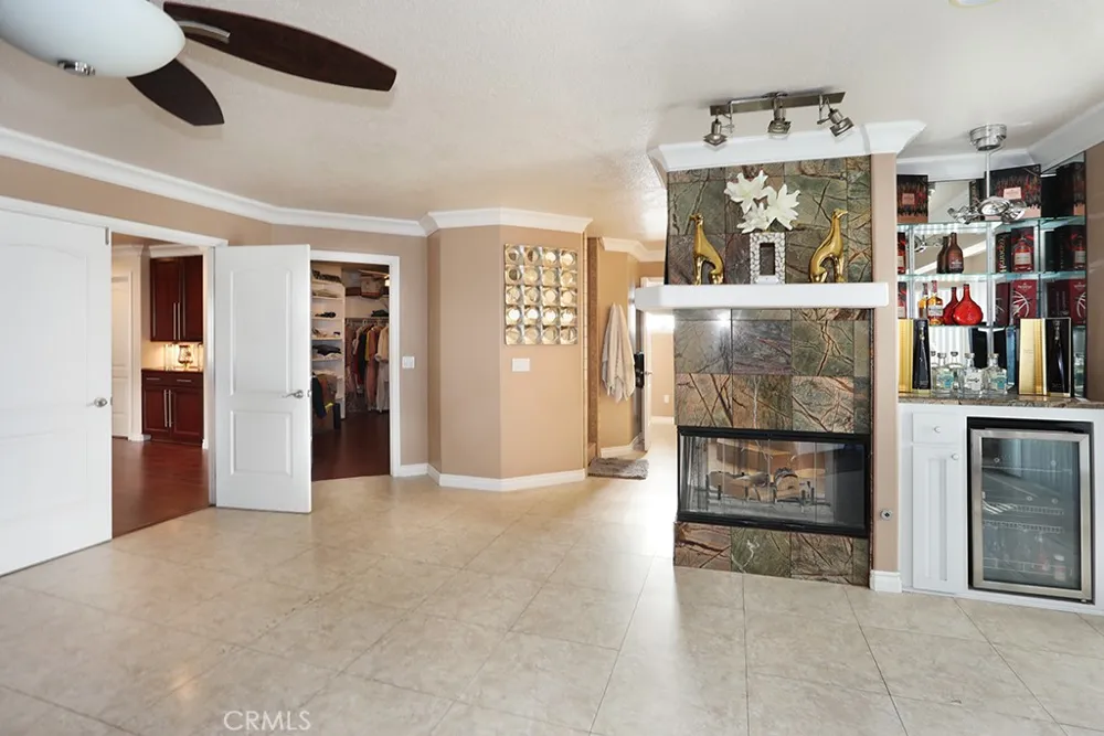 17715 Vista Point Victorville, CA 92395