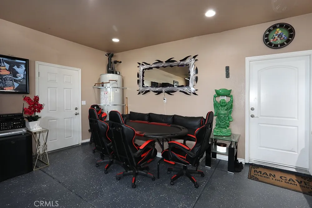 17715 Vista Point Victorville, CA 92395