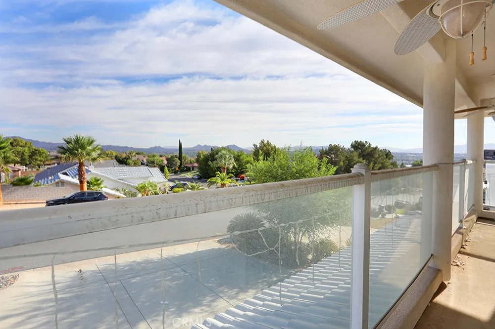 17715 Vista Point Victorville, CA 92395