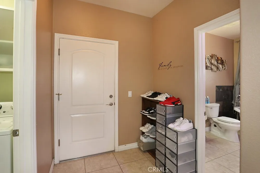 17715 Vista Point Victorville, CA 92395