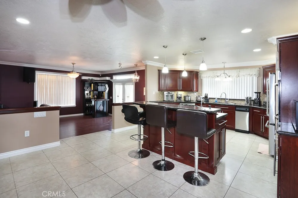 17715 Vista Point Victorville, CA 92395