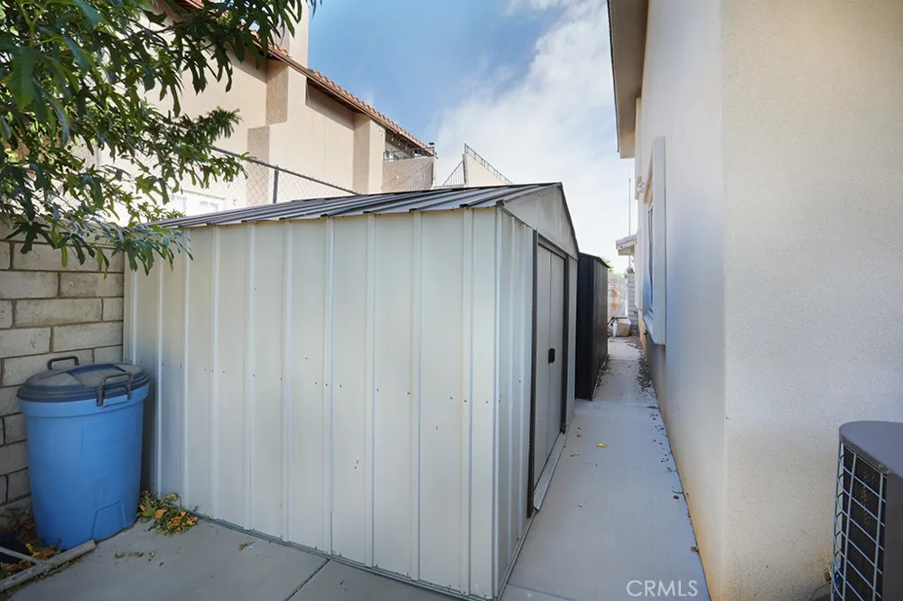 17715 Vista Point Victorville, CA 92395