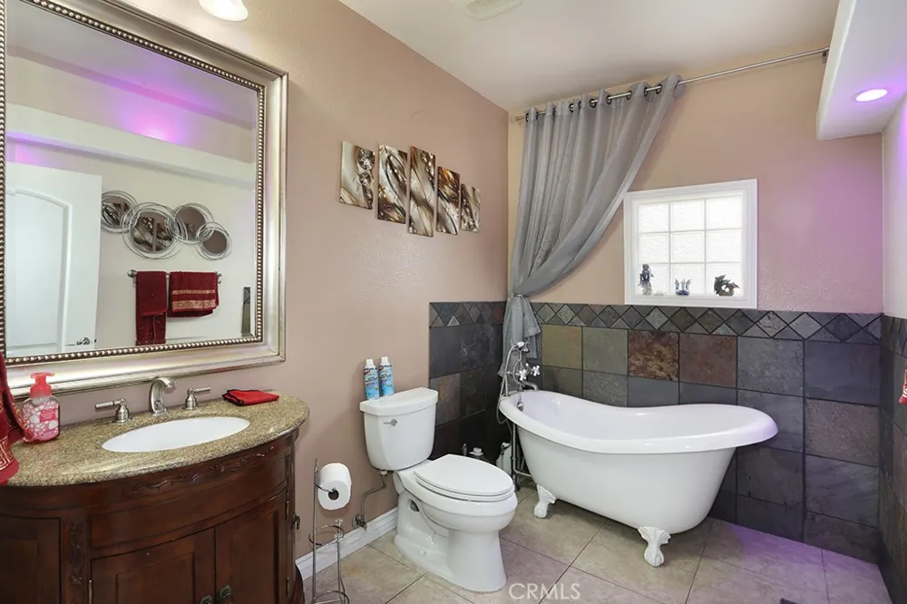 17715 Vista Point Victorville, CA 92395